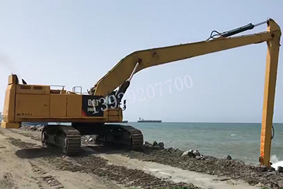 【挖掘機(jī)加長(zhǎng)臂】挖掘機(jī)加長(zhǎng)臂在施工的時(shí)有哪些優(yōu)勢(shì)和好處？